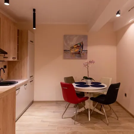 بيت ضيافة Villa Ragusa 4*