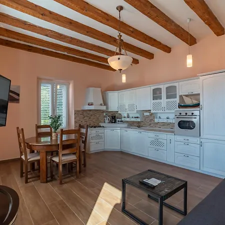Villa Ragusa بيت ضيافة
